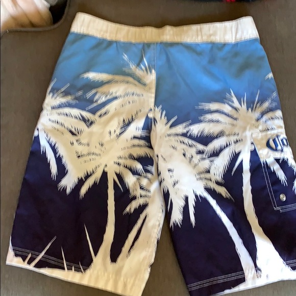 Men’s corona brand size small swim trunks - Picture 2 of 3